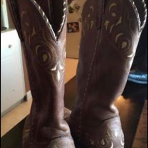 Women’s cowboy boots